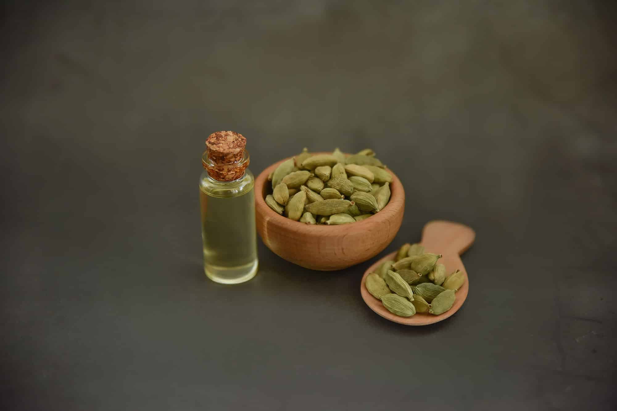 Cardamom Essential Oils Manufacturers India