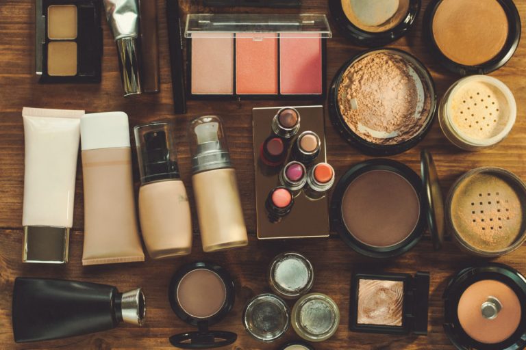 Top Cosmetic Manufacturers in Noida